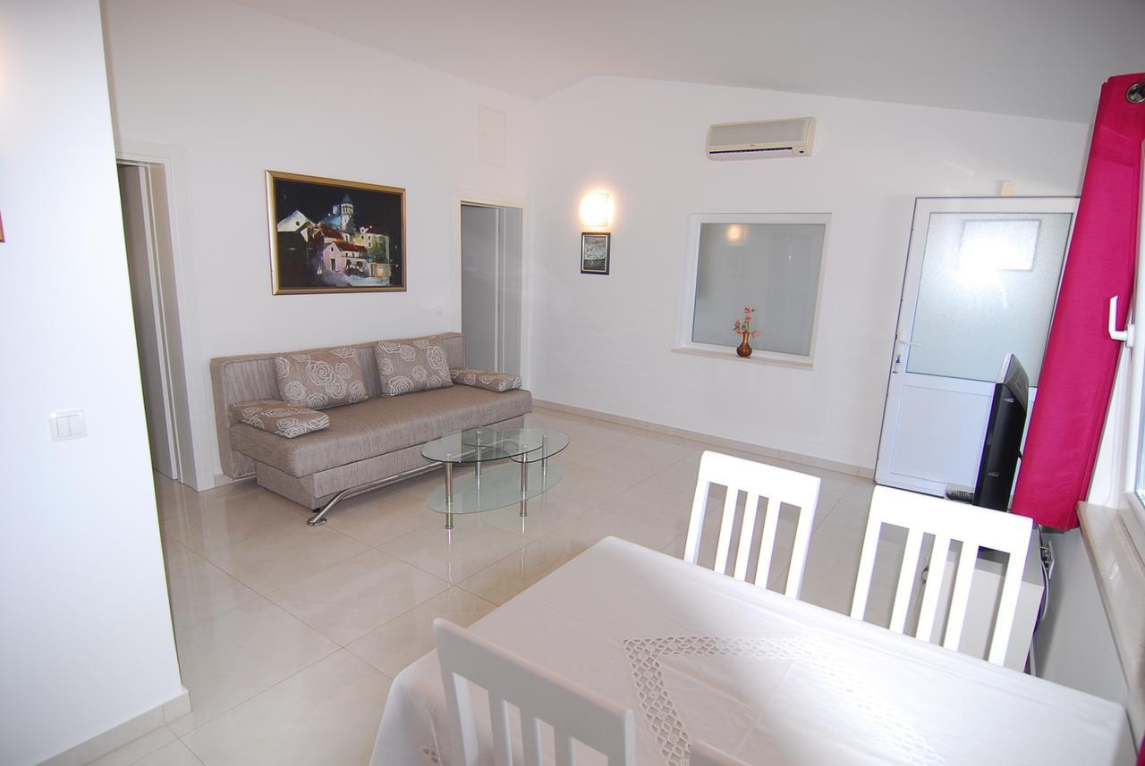 Natalie Apartment