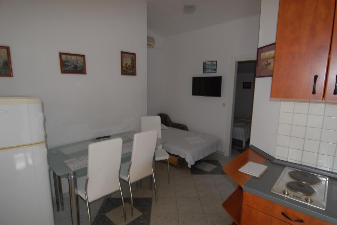 Natalie Apartment